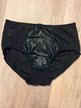 What Katie Did black 1950’s panties size 12